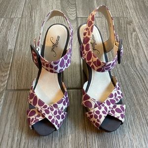 NWOT Emma Pink for Anthropologie Purple leaf Wedges